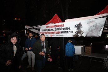 Çanakkale Şehitleri için helva ikramı
