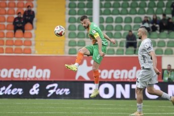 Gözler Başakşehir Maçına Çevrildi