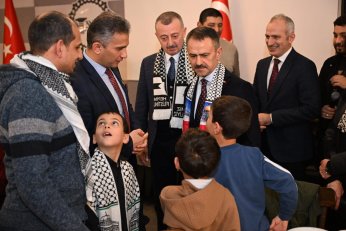 Gazzeli Misafirlerle Anlamlı İftar