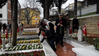 Şehitliklere Anlamlı Ziyaret