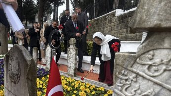 Şehitliklere Anlamlı Ziyaret