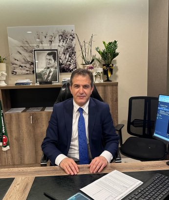 Üniversiteden profesörlük kadrosu