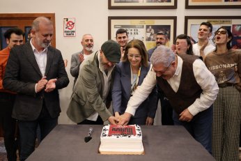 Kocaeli'de tiyatro rüzgarı hep esecek