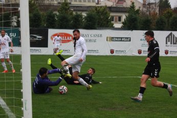 Kral Sahada, Lider Tepede!