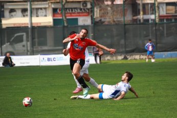 Gölcükspor Hendek’i Yıktı