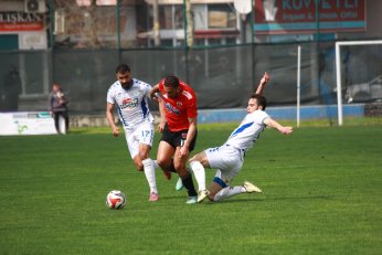 Gölcükspor Hendek’i Yıktı