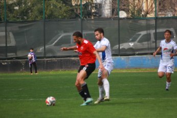 Gölcükspor Hendek’i Yıktı