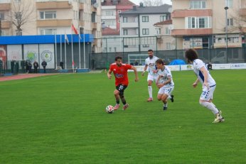 Gölcükspor Hendek’i Yıktı