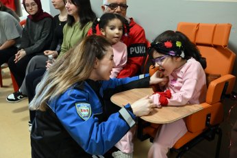 Polisten Özel Öğrencilere Anlamlı Ziyaret
