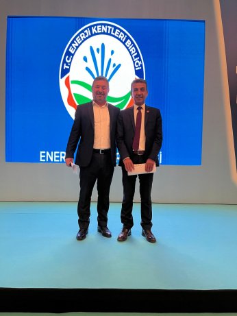 Enerji Kentleri Birliği toplantısına katıldı