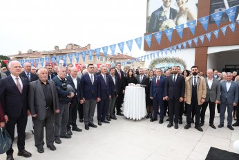 Davet Evi ve Senin Kafen Genç Açıldı