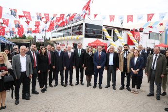 Davet Evi ve Senin Kafen Genç Açıldı