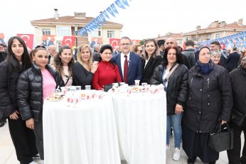 Davet Evi ve Senin Kafen Genç Açıldı