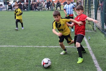Futbol turnuvasıyla renklendi