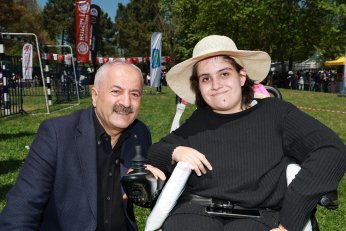 Doyasıya Eğlendi
