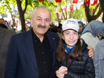 Doyasıya Eğlendi