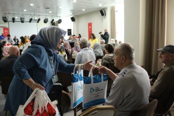 Anneler Günü ziyareti
