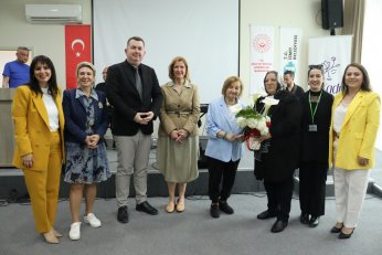 Anneler Günü ziyareti