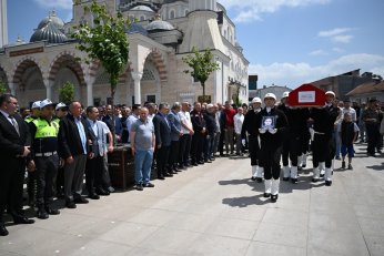 Şehit emniyet amirinin cenazesinde taziye