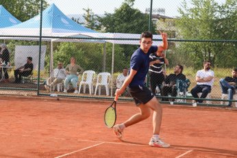 Tenis Şampiyonası Düzenlendi