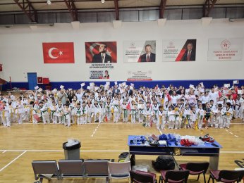 Taekwondo Sporcusu Kuşak Atladı