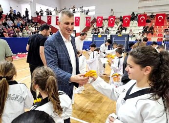 Taekwondo Sporcusu Kuşak Atladı