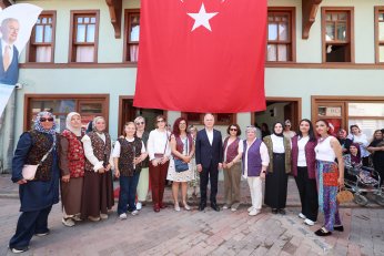 EL SANATLARI SERGİSİ AÇILDI