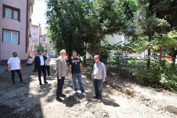Asfalt Çalışmalarını Yerinde İnceledi