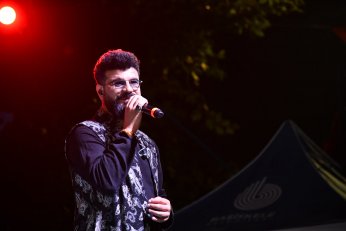 Tek Yürek Oldu