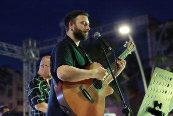 Konserlerle Devam Etti