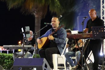 Konserlerle Devam Etti