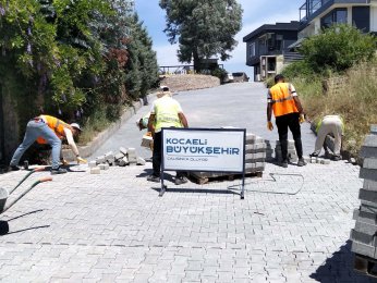 3 sokakta parke yollar yenilendi