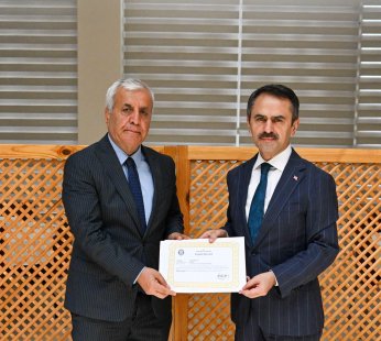 Veda Yemeği ve Başarı Belgesi