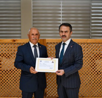 Veda Yemeği ve Başarı Belgesi