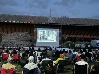 Film Gösterimine Yoğun İlgi