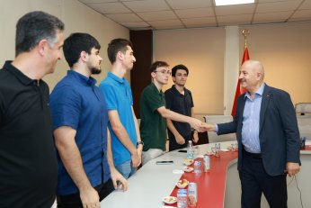 Gebze’nin YKS Şampiyonlarını Ağırladı