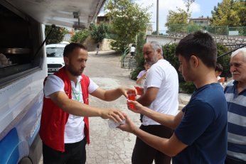 Şirintepe’de Cuma ikramı