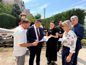 Devam eden çalışmaları yerinde inceledi