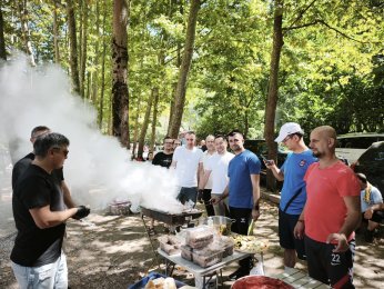 Sezonun Yorgunluğunu Piknikte Attı