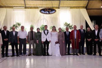 Enes ile Bedia dünyaevine girdi