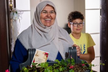 Balkonlar çiçek açıyor, komşuluk güzelleşiyor