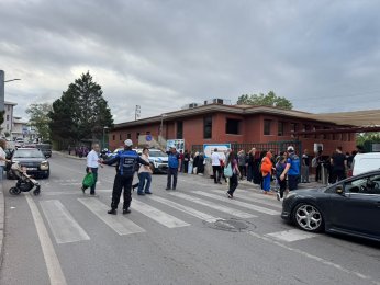 Zabıta okul önlerinde tedbir aldı