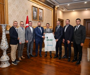 Çeyrek Final Sevinci Valilikte Paylaşıldı
