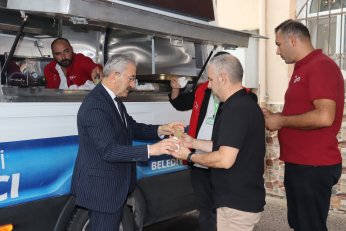 Yenimahalle’de Cuma ikramı