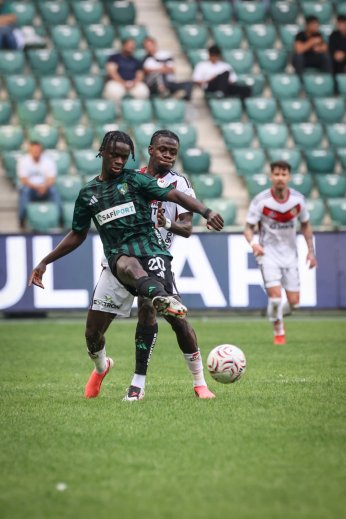 Kocaelispor’dan Milli Ara Öncesi Şov: