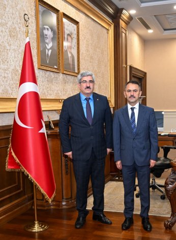 VALİ İLHAMİ AKTAŞ’I ZİYARET ETTİ