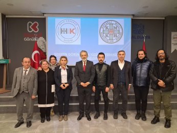 KONFERANSI DÜZENLENDİ