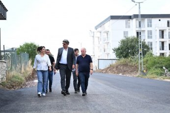 Asfalt Çalışmalarını Yerinde İnceledi