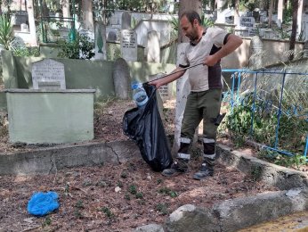 Hatıralara saygı, ziyaretlere huzur
