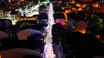 Başaran Caddesi'ni baştan sona yeniledi